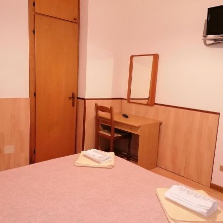 Al Fogolar Hotel Villa Santina Bagian luar foto