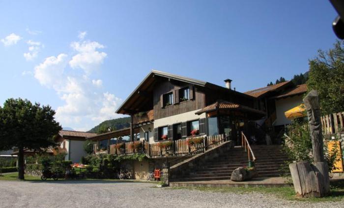 Al Fogolar Hotel Villa Santina Bagian luar foto