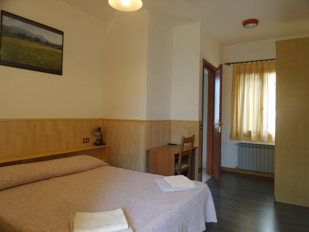 Al Fogolar Hotel Villa Santina Bagian luar foto