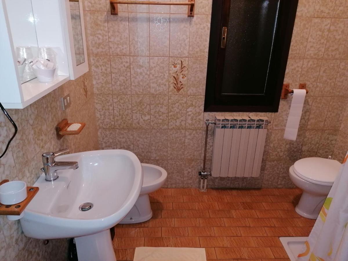 Al Fogolar Hotel Villa Santina Bagian luar foto