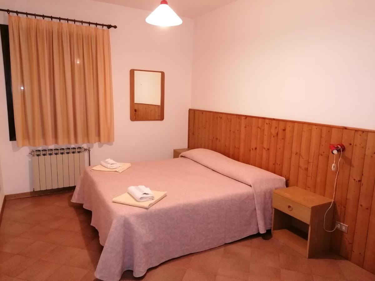 Al Fogolar Hotel Villa Santina Bagian luar foto