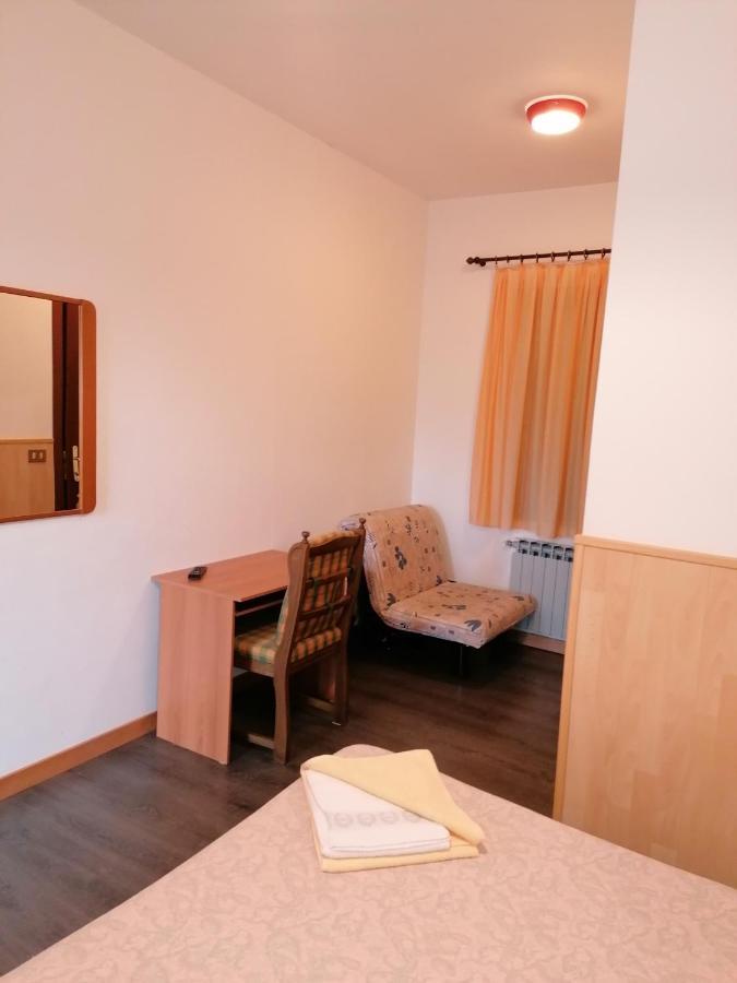 Al Fogolar Hotel Villa Santina Bagian luar foto